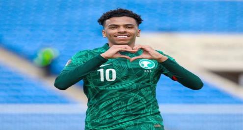 الكشف عن سبب استبعاد موهبة الهلال من المنتخب السعودي